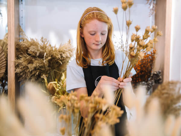 9 Crafty Experience Gift Cards for Teens