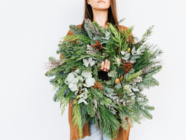 Make a Christmas Wreath with Ferris Heart Sloane