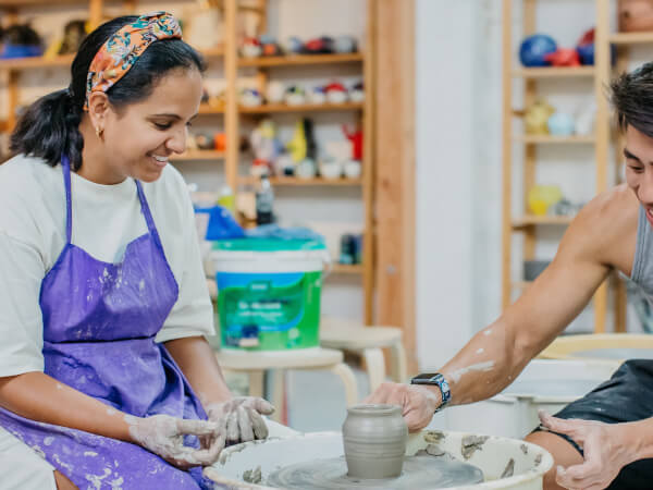 Make Your Wife Feel Special with These Anniversary Gifts for Her