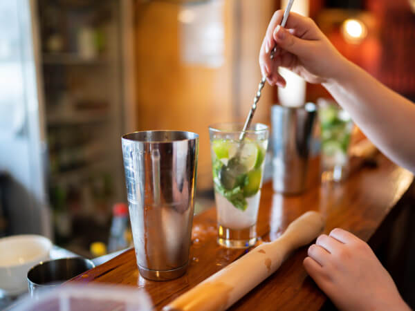 The Best Bars in Melbourne to Learn Cocktail Making in 2025