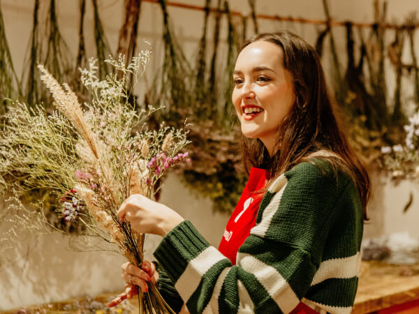 Thoughtful Christmas Gift Ideas for Her in 2025