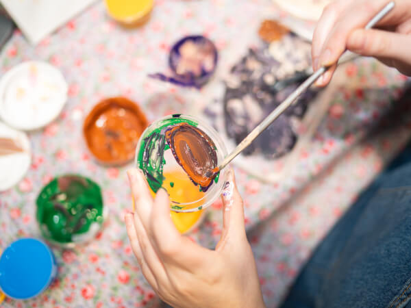 Why You Should Swap Virtual Team Games for Online Art Classes