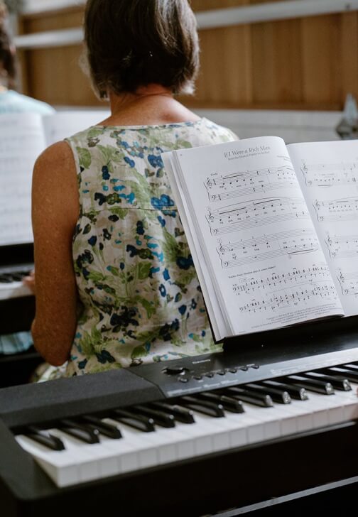Adult Piano for Beginners Class