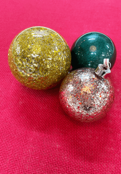 Alcohol Ink Class: Christmas Baubles, Bubbles and Glitter