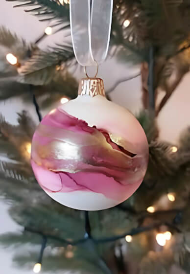 Alcohol Ink Glass Christmas Ornament Workshop
