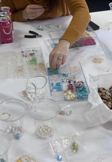 Beaded Jewellery Making Class with Pearls and Gemstones