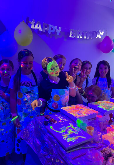 Birthday Art Party Fluid Art: Glow in the Dark for Kids