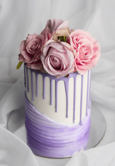Buttercream Drip Cake Masterclass: Combed Cake Design