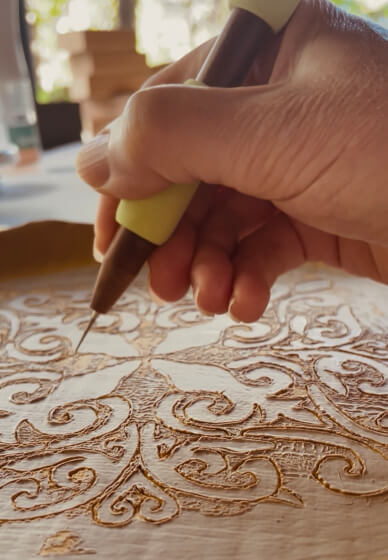 Carve a Ceramic Plate - Pottery Sgraffito Class