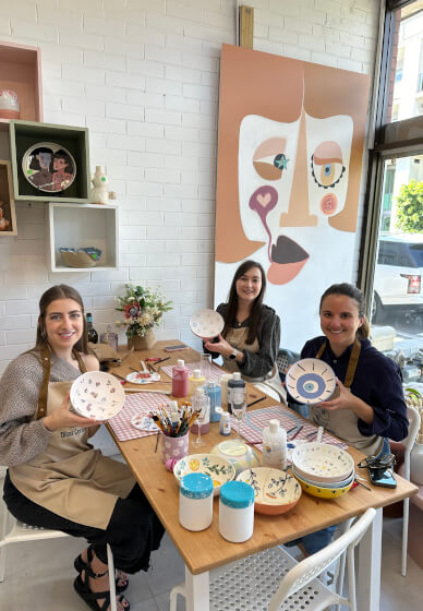 Ceramic Painting Workshop with Drinks