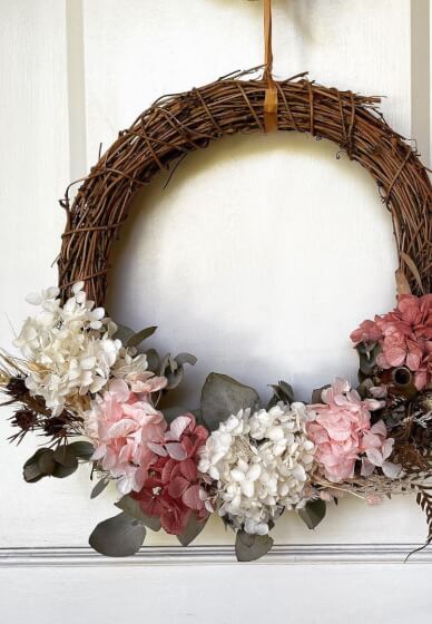 Christmas Wreath Making Workshop with Dried Flowers