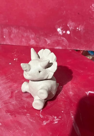 Clay and Sip Class: Make a Dinosaur Sculpture