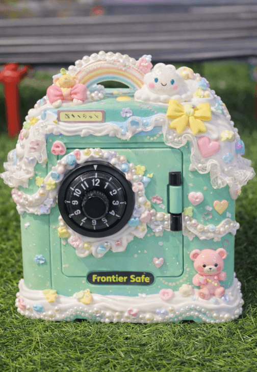 Cream Glue Piggy Bank Workshop