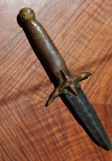 Create a Clay Dagger Workshop