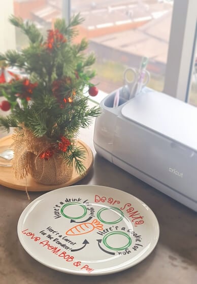 Cricut Class: Make a Personalised Christmas Eve Santa Plate
