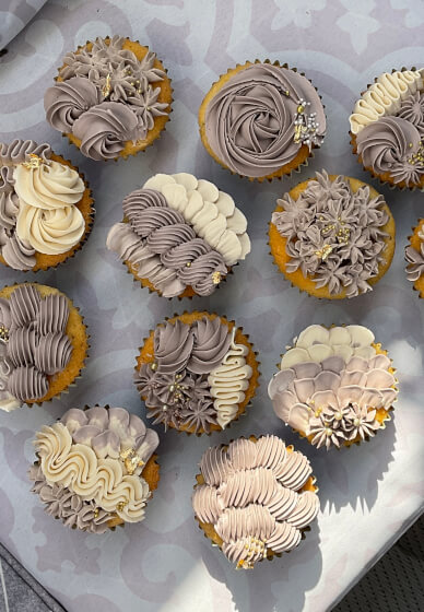 Brisbane Cake Decorating Courses | Sugar Flowers | Foundation skills |  Lollipop Cake Supplies