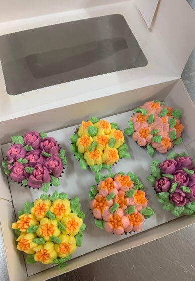 Cupcake Decorating Class: Russian Nozzles