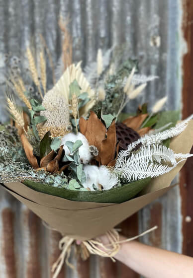 DIY Dried Flower Bouquet at Home