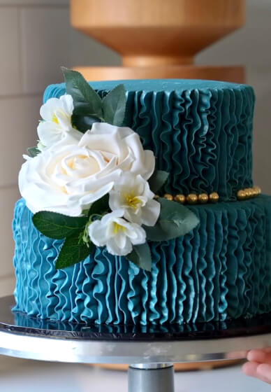 Elegant Buttercream Ruffle Cake Workshop