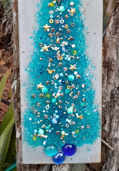 Glittery Resin and Bead Christmas Tree Workshop