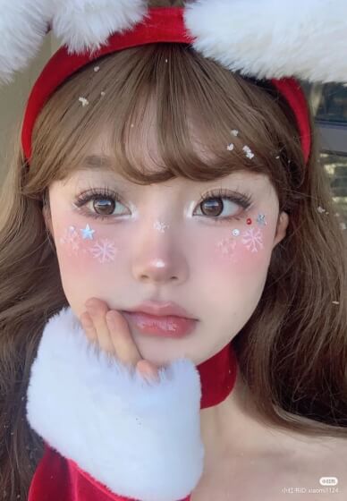 Festive Douyin Snowflake Makeup Workshop