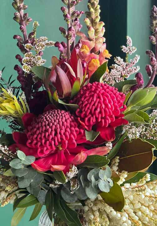 Floristry Workshop: Working with Wildflowers Vase Arrangement