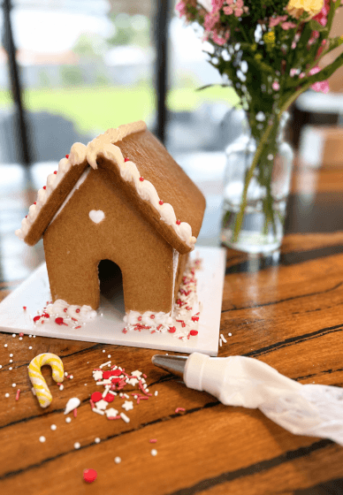 Gingerbread House Decorating Workshop