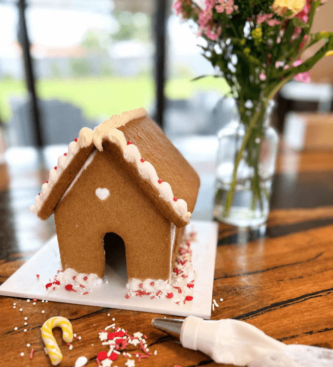 Gingerbread House Decorating Workshop