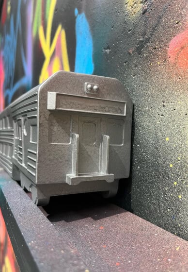 Graffiti Class: Miniature Train Carriage Sesh