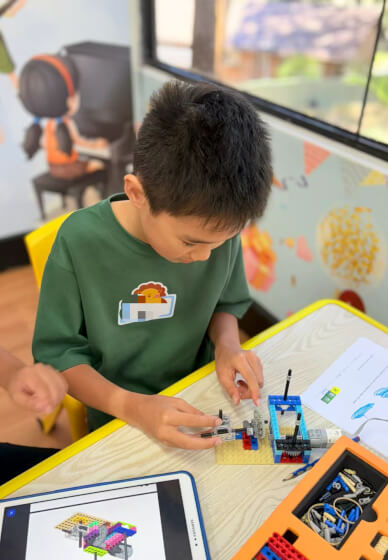 Holiday Robotics with Lego Workshop