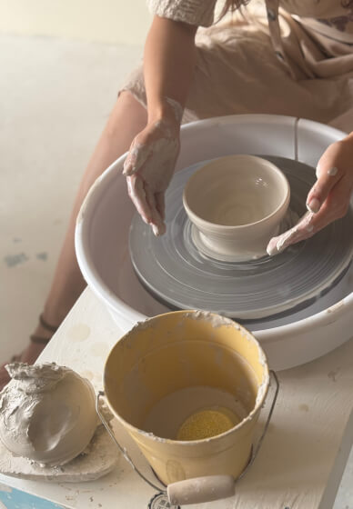 Intro to Pottery Wheel Workshop: DIY Style