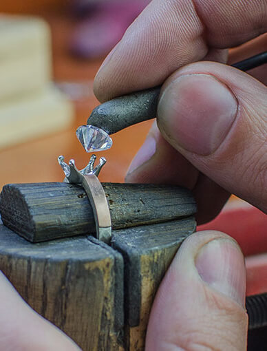 Jewellery Making Course: Claw Prong Stone Setting