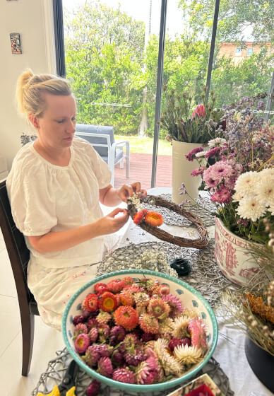 Jingle, Mingle and Create a Dried Flower Wreath Class