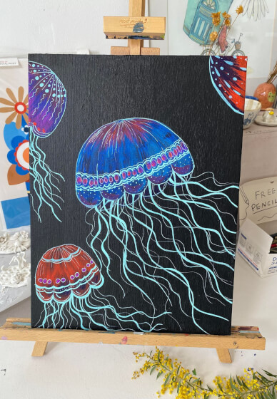 Kids Painting Class: Fluro Acrylic Jellyfish Melbourne | ClassBento