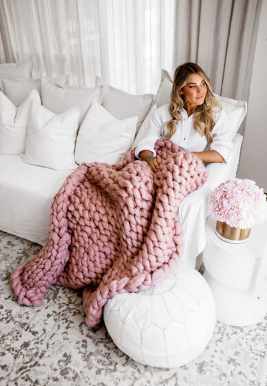 Giant Bulky Big Yarn Extreme Arm Knitting Kit Chunky Knit Blanket Very Thic, Pink