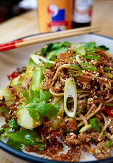 Learn to Make Spicy Szechuan Dandan Noodle