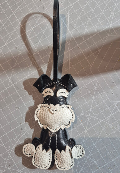 Little Schnauzer Leather Charm Class