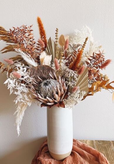 Make a Dried Flower Arrangement at Home