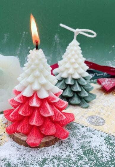 Make DIY Fragrant Christmas Candles at Home