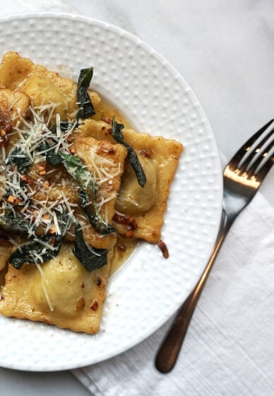 Make Spinach and Ricotta Ravioli from Scratch