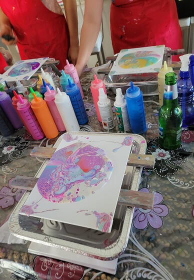 Mobile Paint Pouring Class - Bribie Island