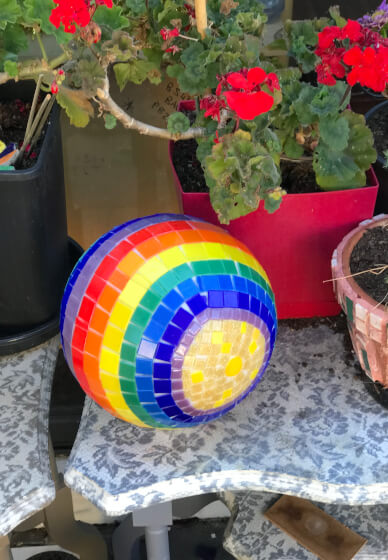 Mosaic Gazing Ball – One-on-One Class