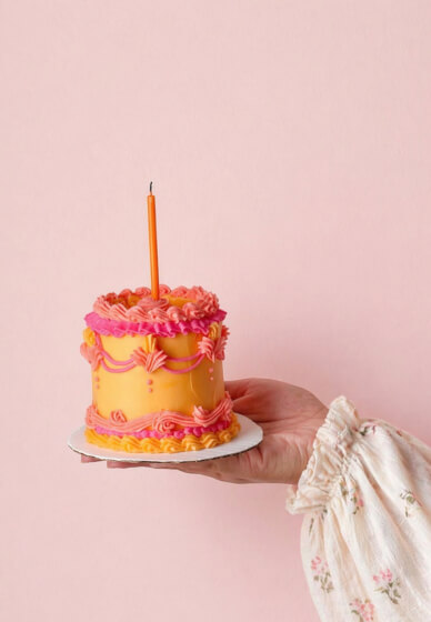 Mother's Day Mini Retro Cake Decorating Workshop