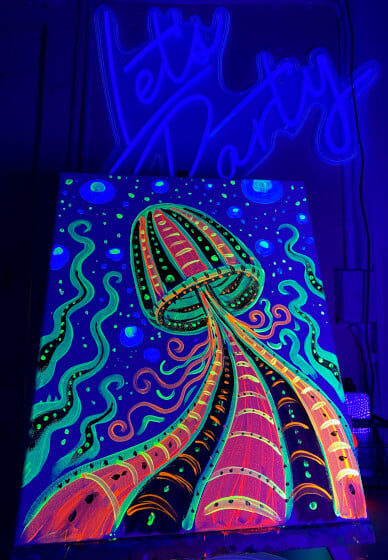 Paint and Sip Class: Neon Jellyfish