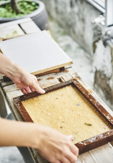 Paper Making Class: Reuse, Reinvent and Recycle