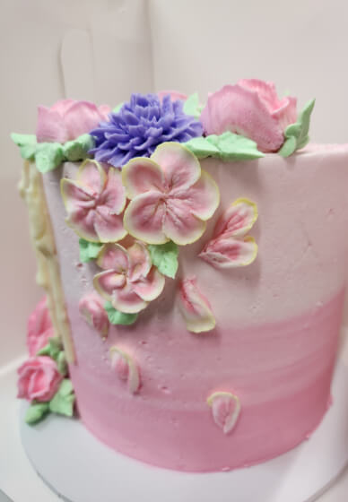 Piped Flower Drip Ombre Class Multiple Techniques