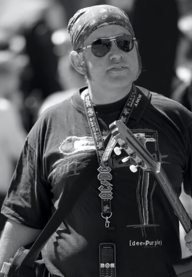 Play / Sing Famous Songs