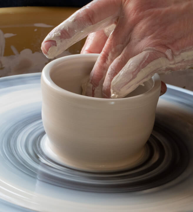 Porcelain Wheel Throwing Course - Four-weeks