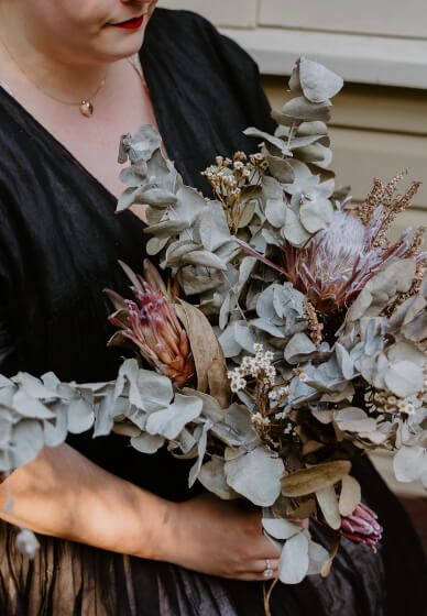 Preserved and Dried Wedding Flower Arrangement Class