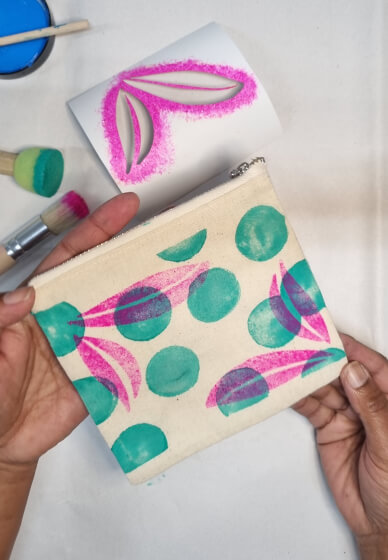 Print a Stenciled Zipper Purse Workshop